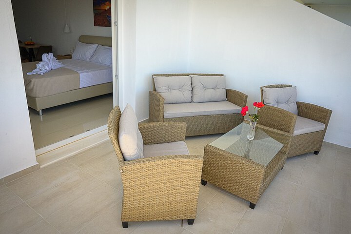 Terrace/Patio 51 of 77