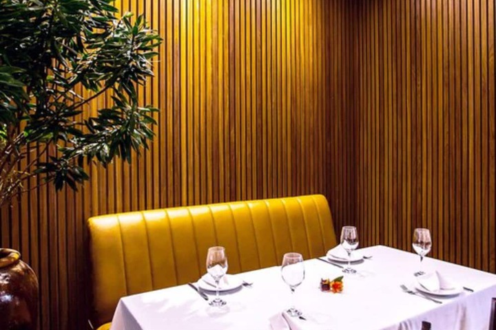 Dining 43 of 71