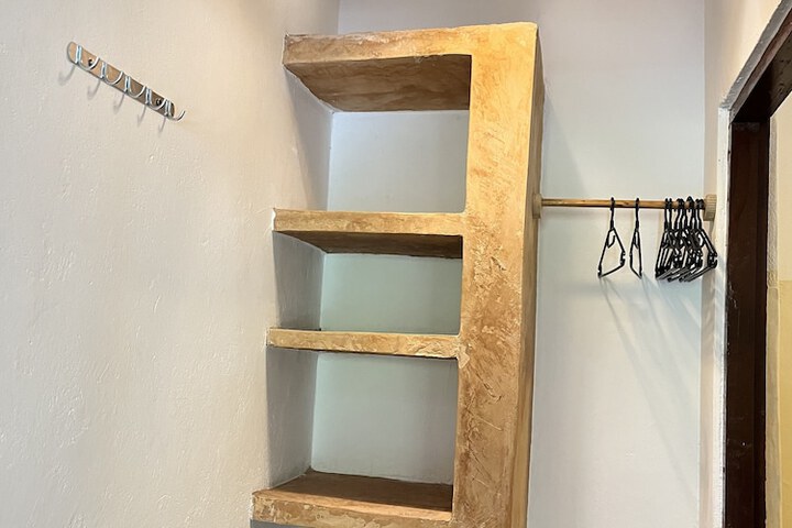 Room 9 of 49