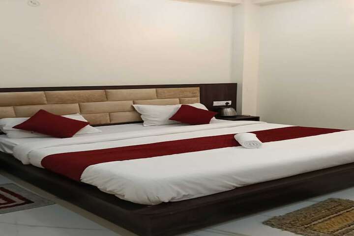 Roomshala Hotel Nandan Residency
