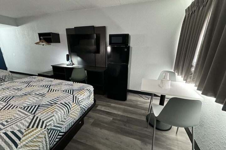 Room 36 of 61