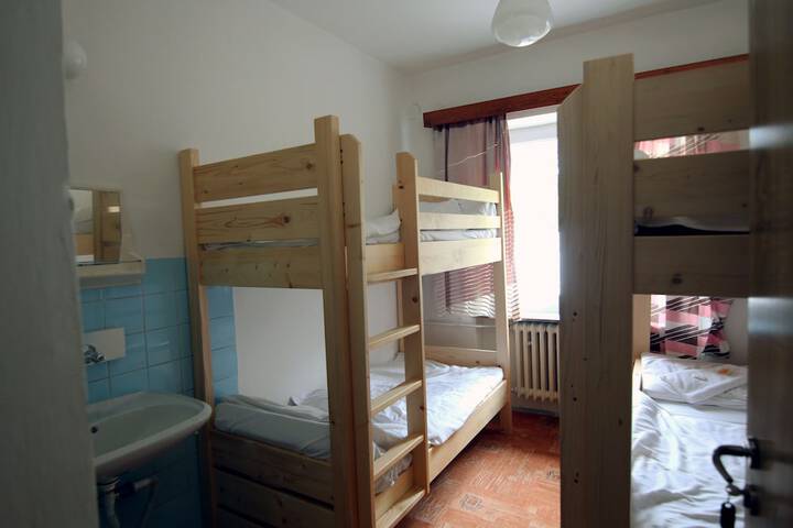 Room 3 of 54