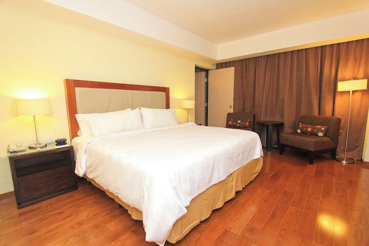 Room 44 of 150