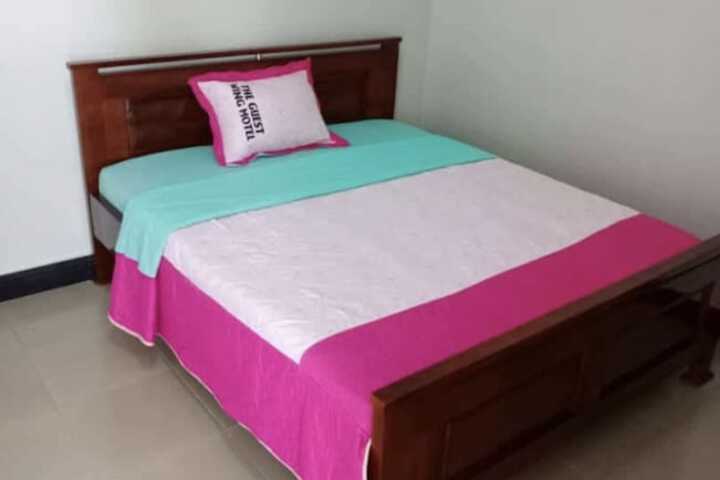 Room 3 of 9