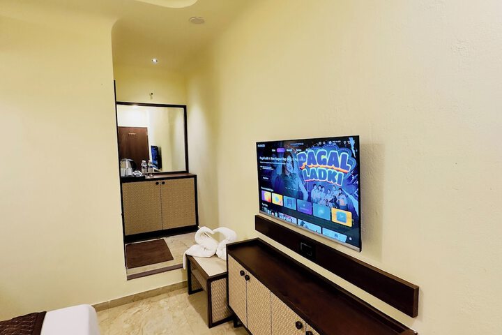 Room 7 of 31