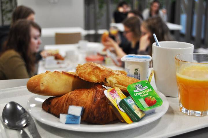 Breakfast meal
