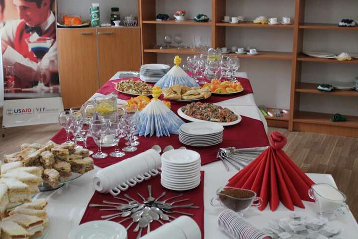Dining 45 of 54
