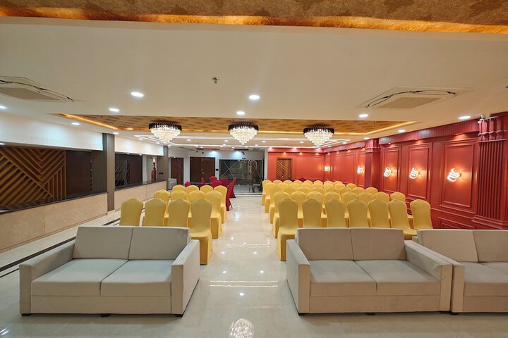 Ballroom/Hall 59 of 70
