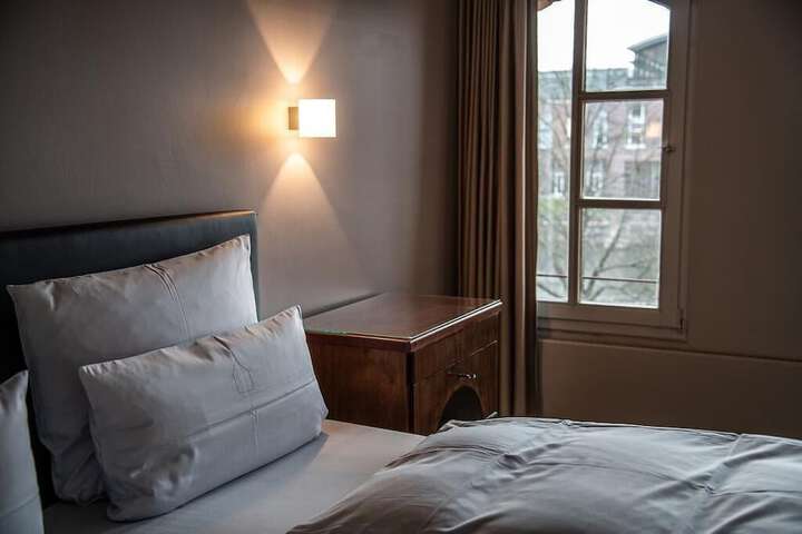 Room 21 of 54