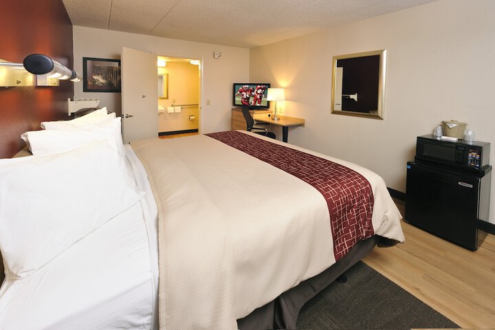 Standard | King Bed (15 of 19)