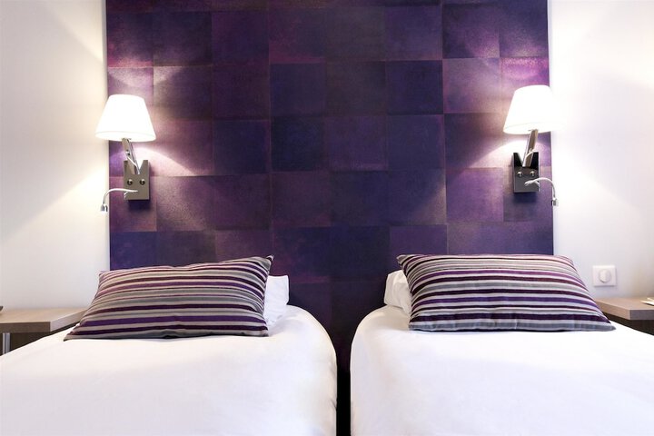 Room 4 of 29