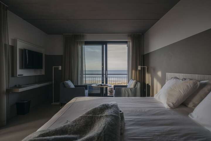 Room 57 of 125