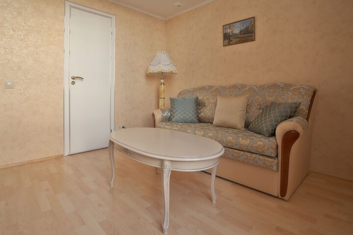 Room 16 of 41