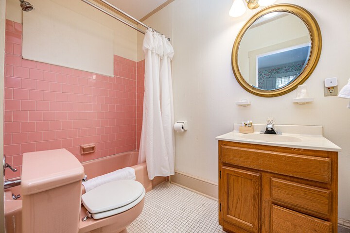 Cedar Creek Guest Room Double Bed (27 of 43)