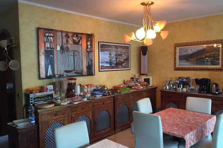 Breakfast/Coffee Service 28 of 65