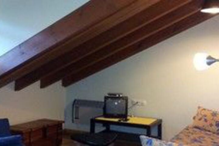 Room 53 of 68