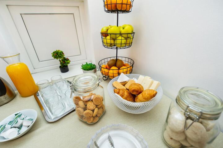 Dining 40 of 50