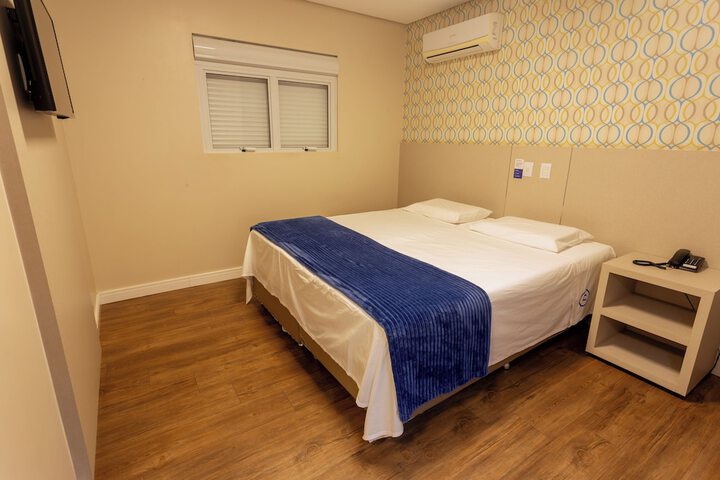 Room 4 of 47