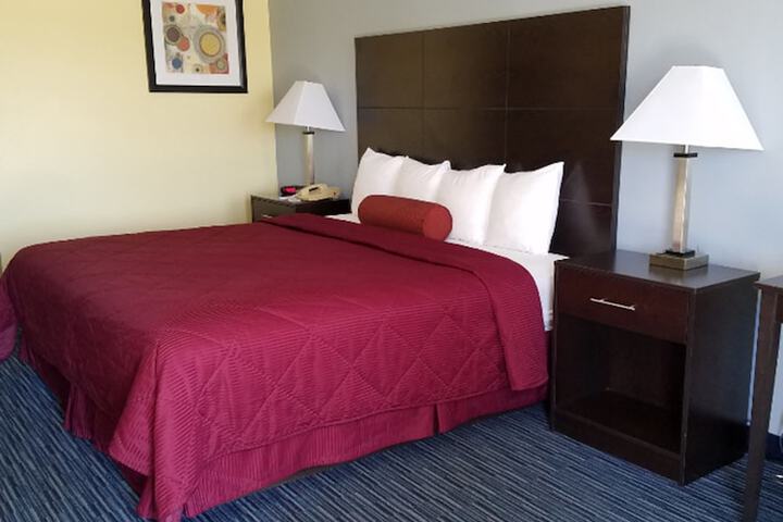 Room 3 of 7