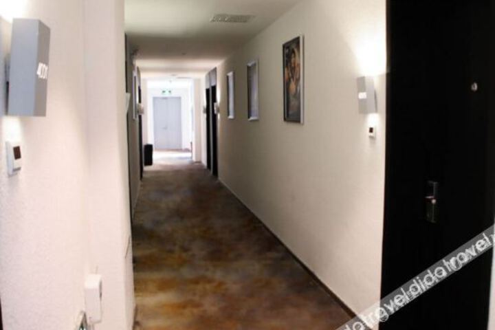 Hotel Interior 11 of 31