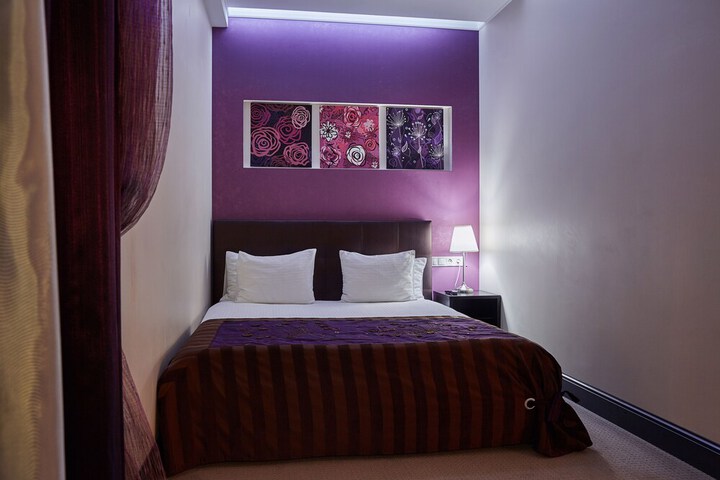 Room 16 of 73