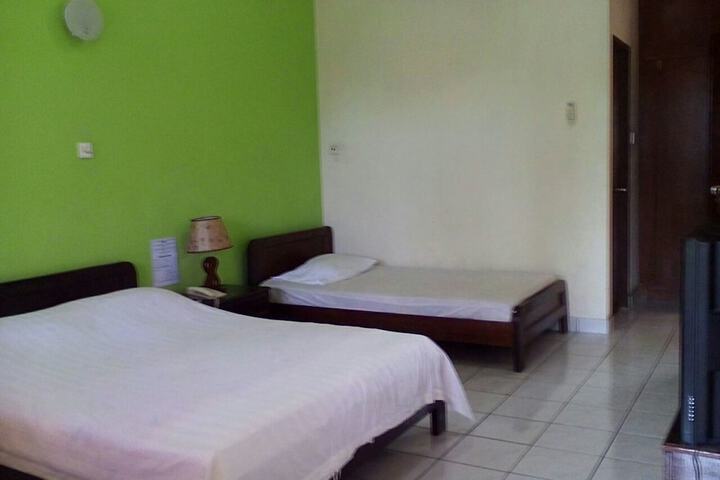 Room 16 of 47