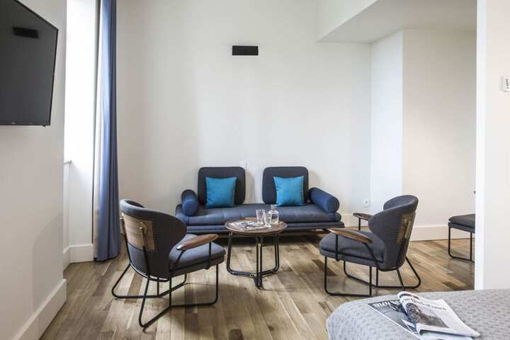 Room 20 of 76