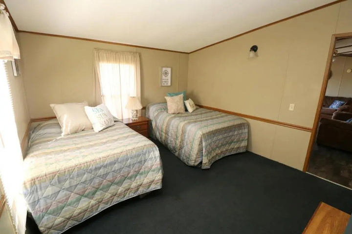 Room 4 of 14