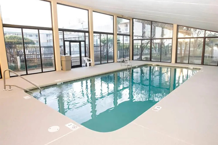 Pool 6 of 17
