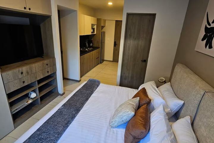 Room 3 of 16