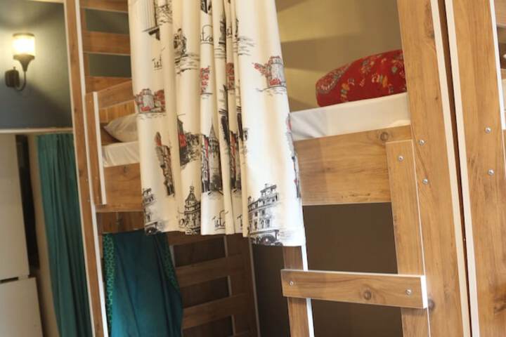 Room 21 of 59