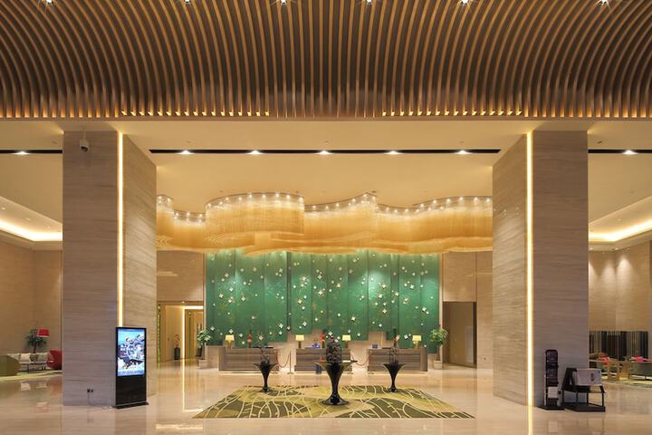 Hotel Lobby