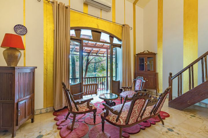 Guest Lobby