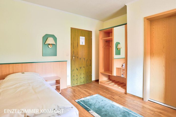 Room 12 of 69