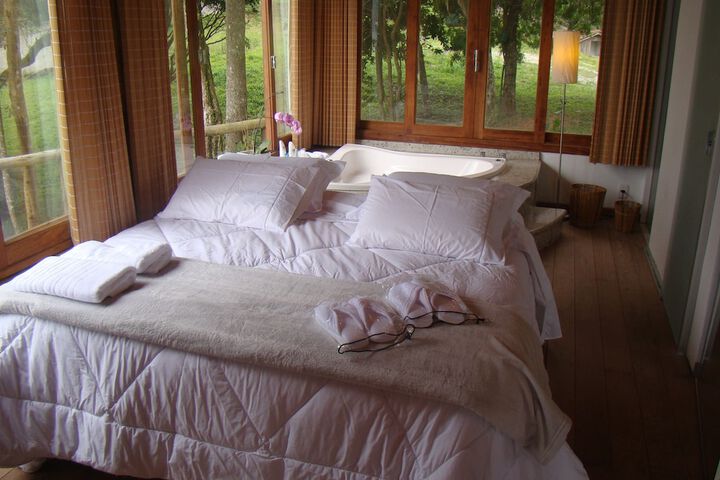 Room 2 of 29