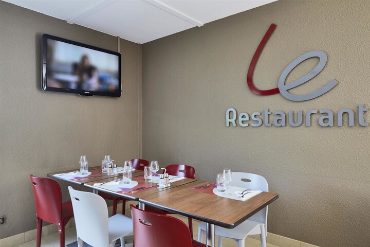 Dining Photos
