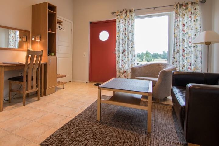Room 7 of 33