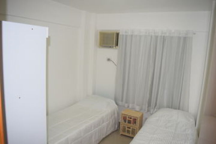 Room 27 of 61