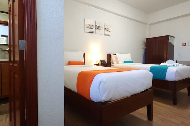 Room 16 of 35