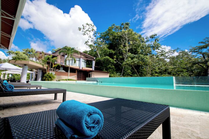 Pool 79 of 230