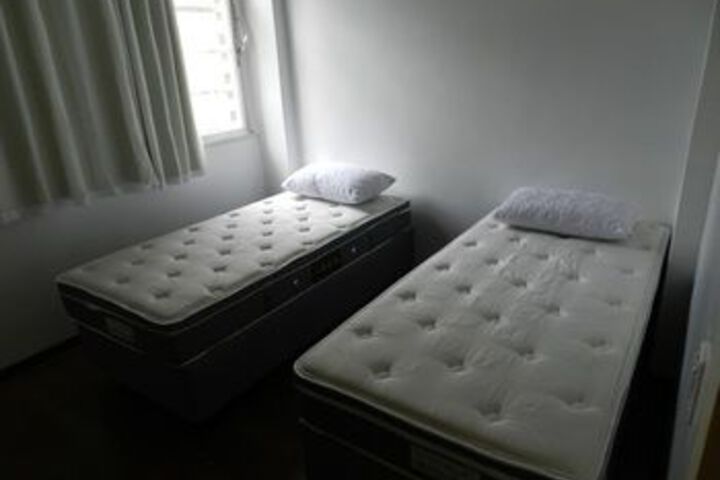 Room 2 of 5