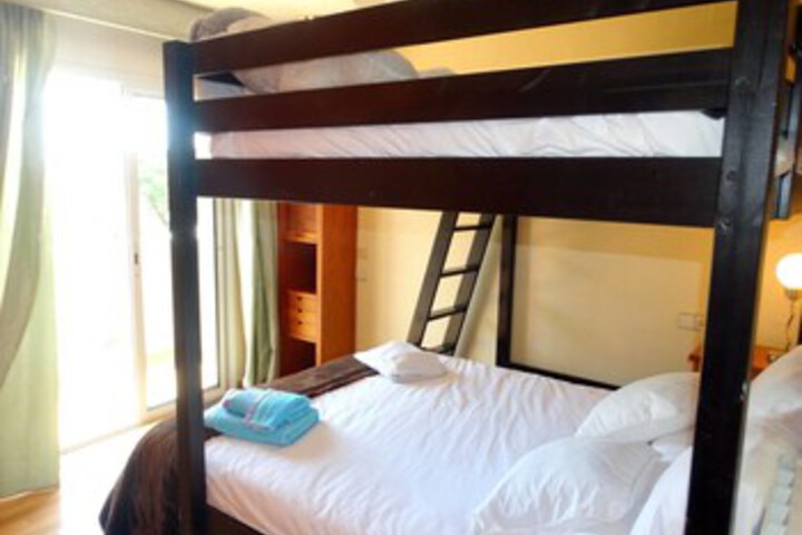Room 35 of 47