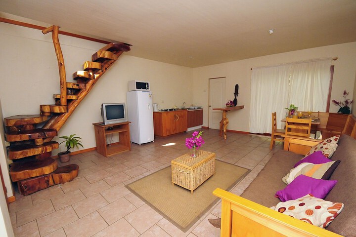 Room 3 of 28