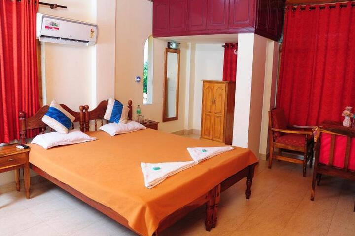 Room 3 of 5