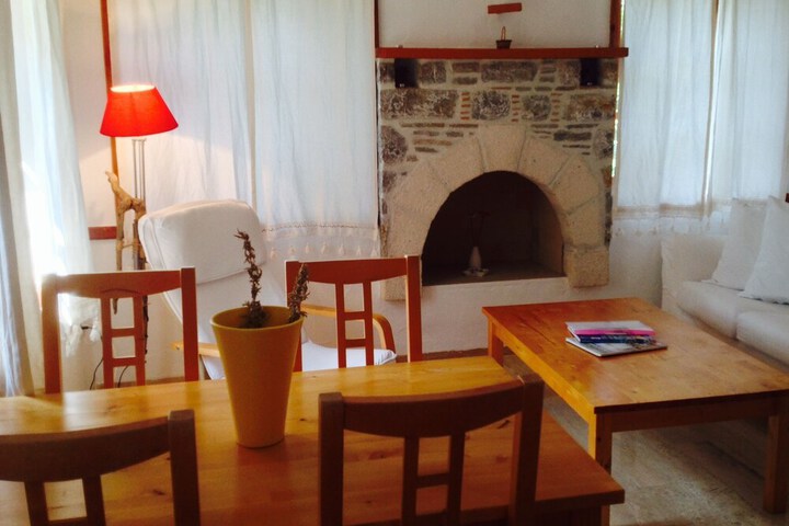 Room 11 of 35