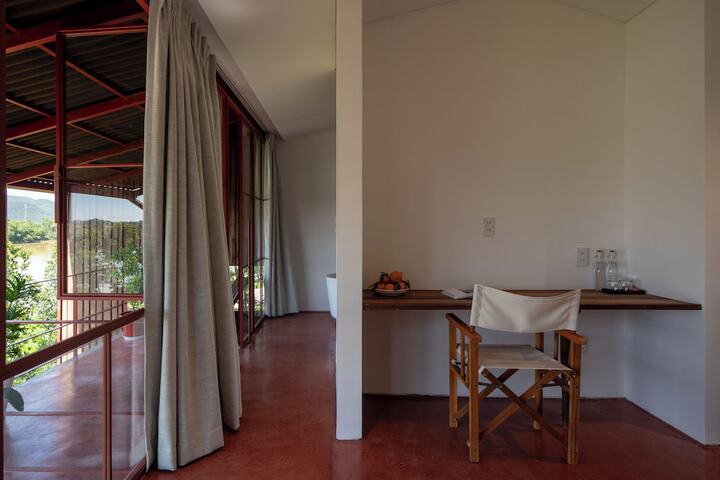 Room 12 of 53
