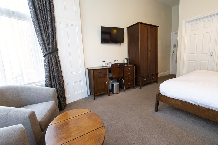 Room 22 of 64