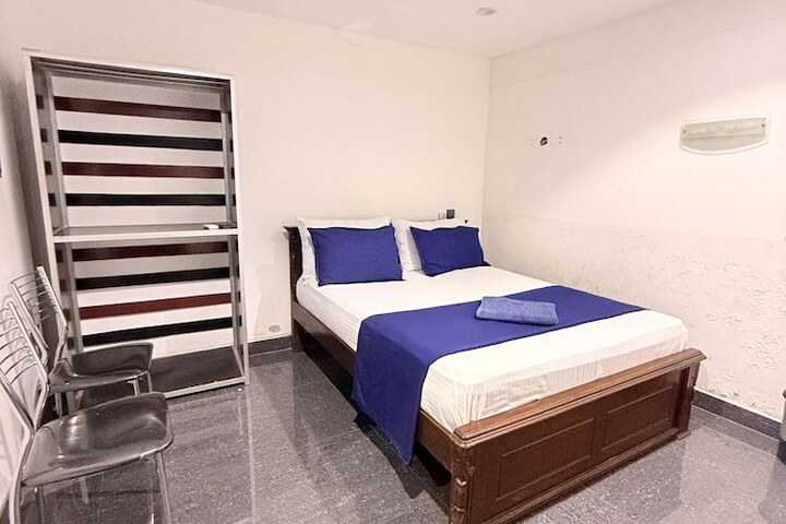 Room 8 of 29