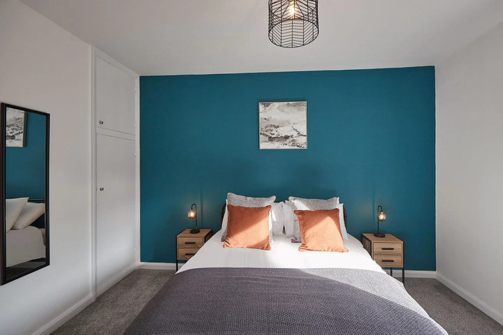 Host Stay Endeavour I