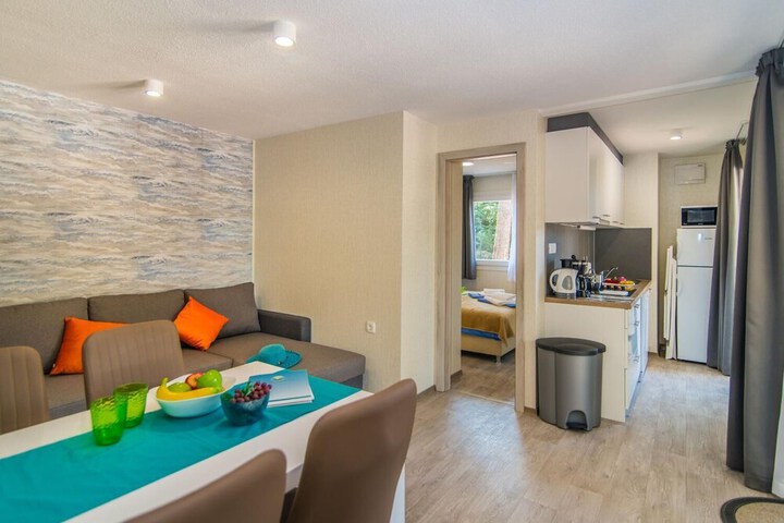 General 6 of 36